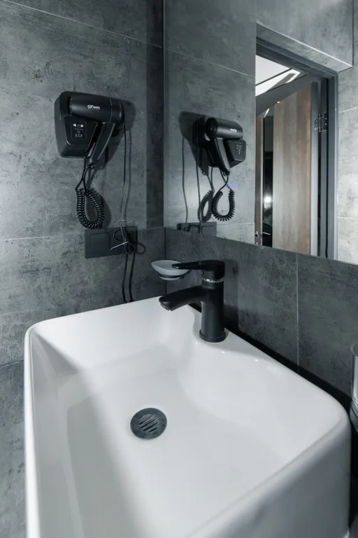 Студия с балконом