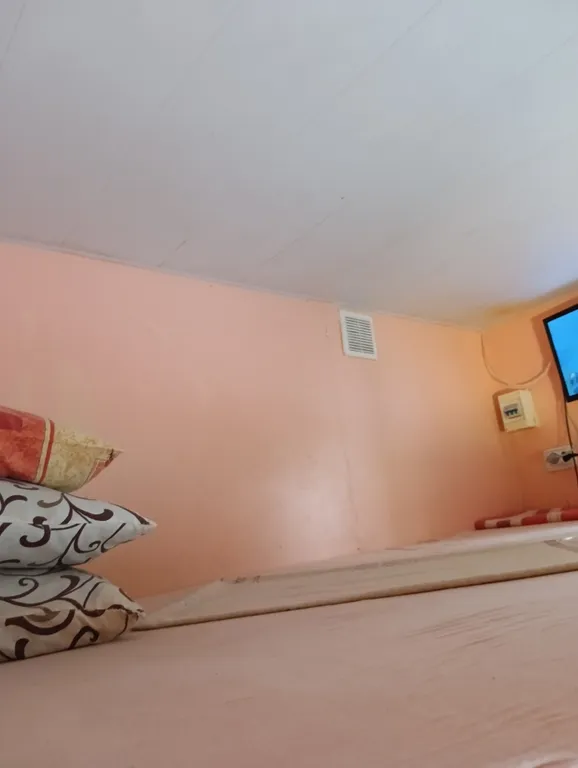 Домик у моря в центре