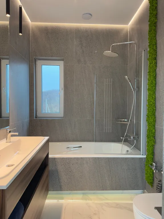 Дом с бассейном и сауной