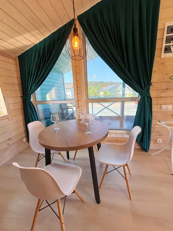 Уютный домик на берегу Ладожского озера