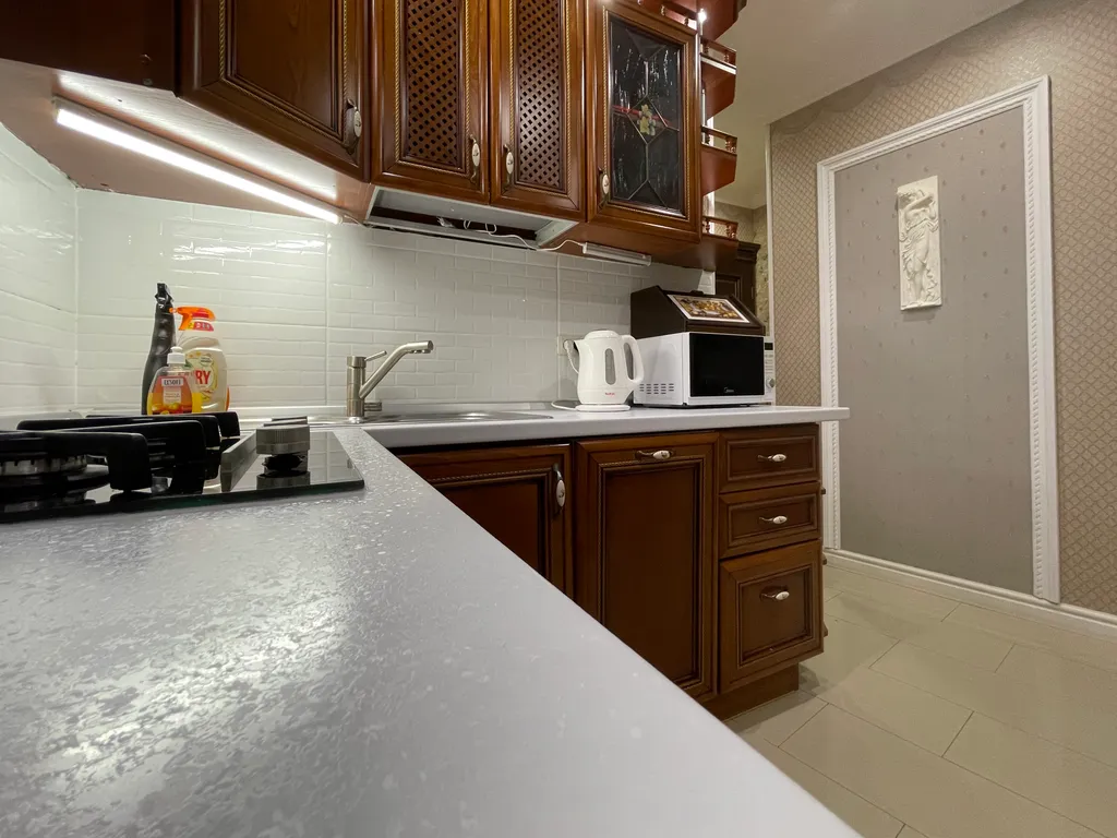 Уютный номер в центре, море - 600 метров