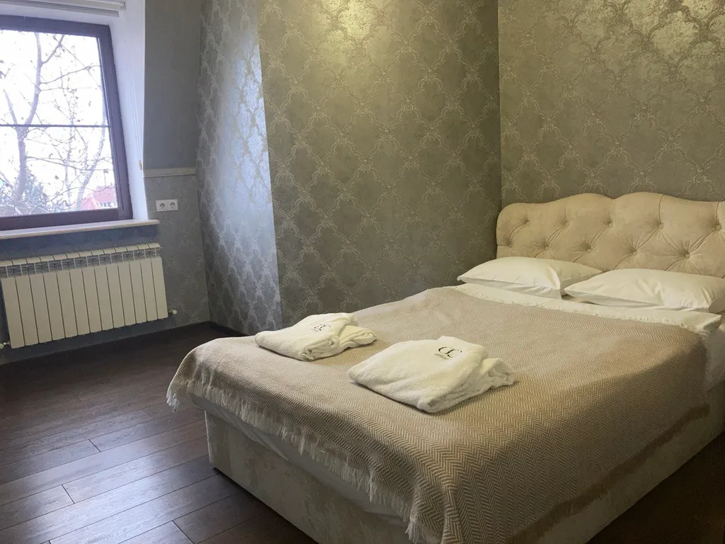 Трёхкомнатная квартира с балконом (96кв.м.)