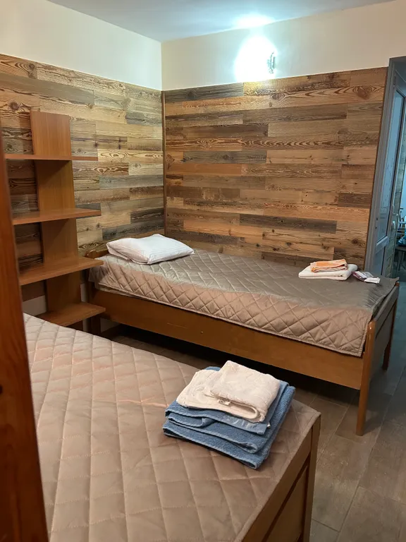 Домик с видом на санаторий