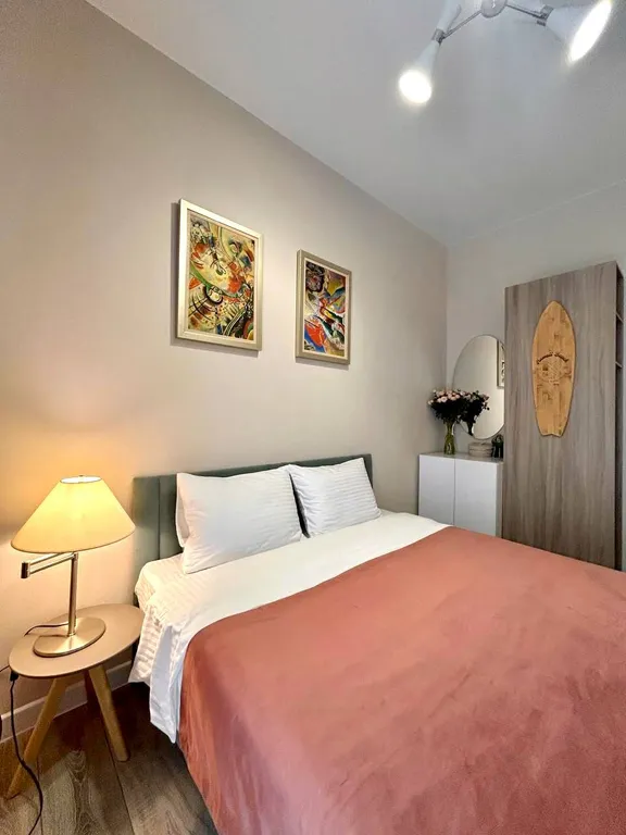 Квартира Апартаменты "AzurGarden" — Варваровка