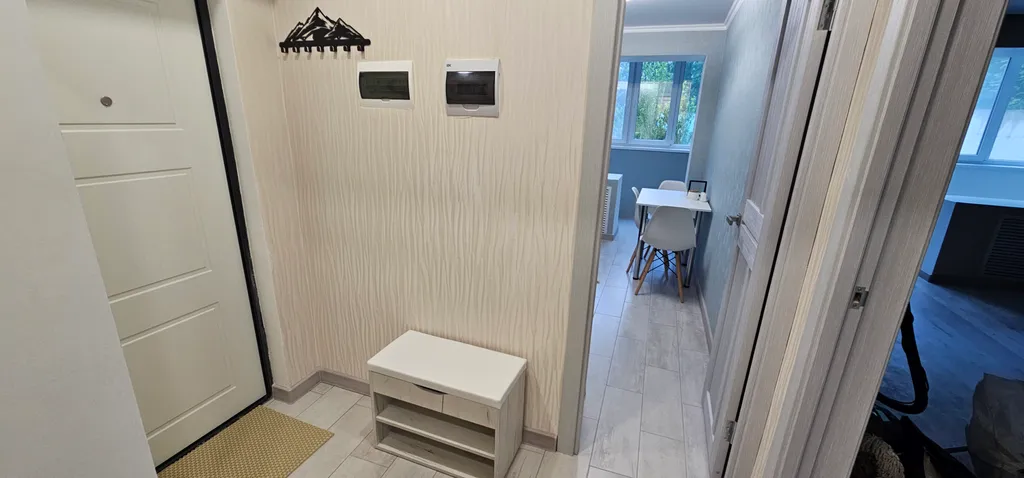 Двухкомнатная квартира в тихом дворе с новым ремонтом и техникой