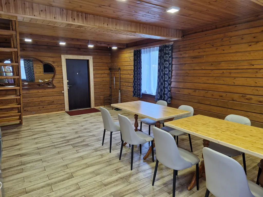 Двухэтажный дом с баней, 6 спальных мест