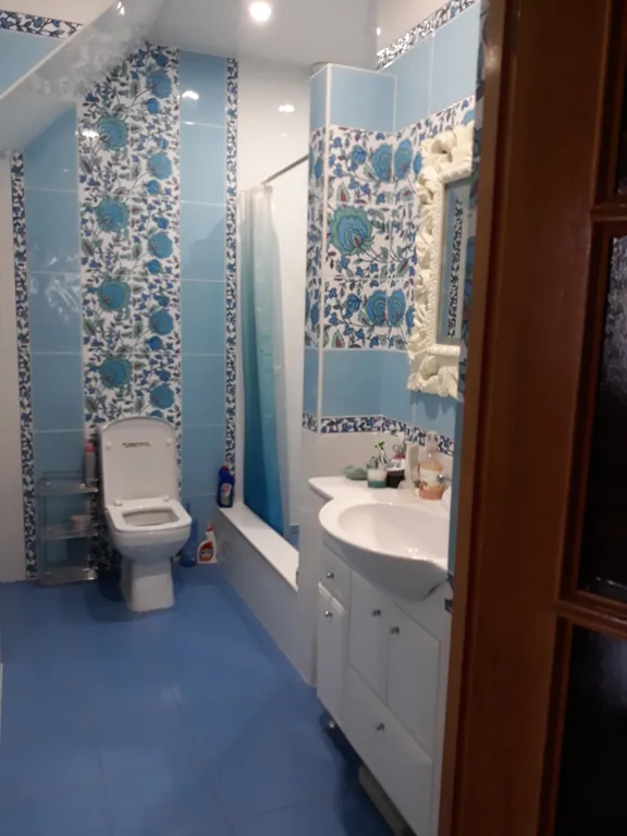 Часть дома с отдельным входом и террасой