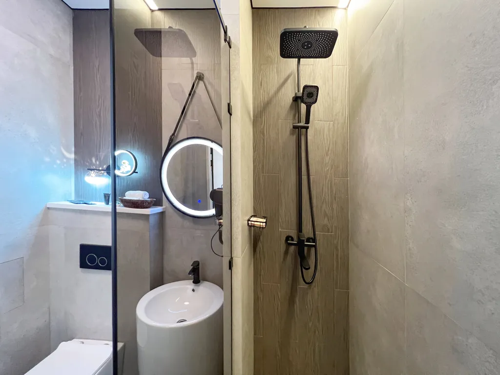 Five New business-class apart r-house near mega