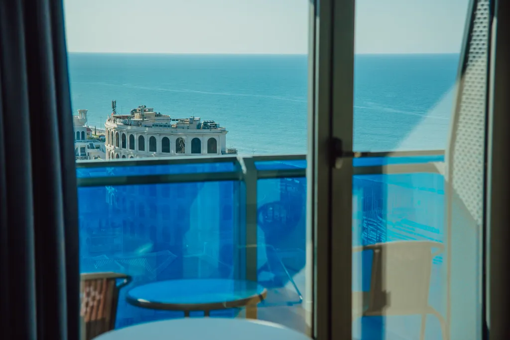 Апартамент с видом на море на первой линии