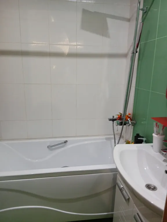 2х комнатная квартира рядом со станцией 3км и ЖД вокзалом