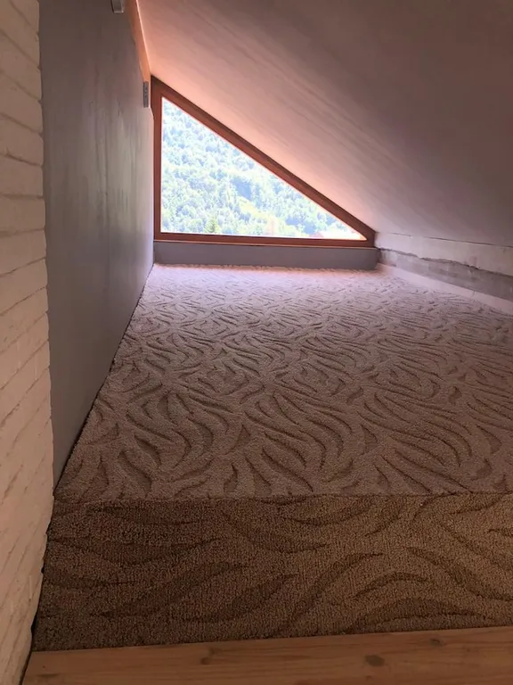 Двухуровневая квартира с панорамным видом в центре