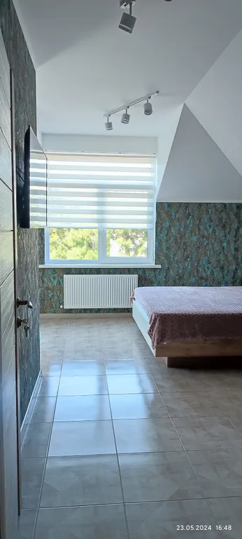 Большой дом с 5 изолированными комнатами в центре