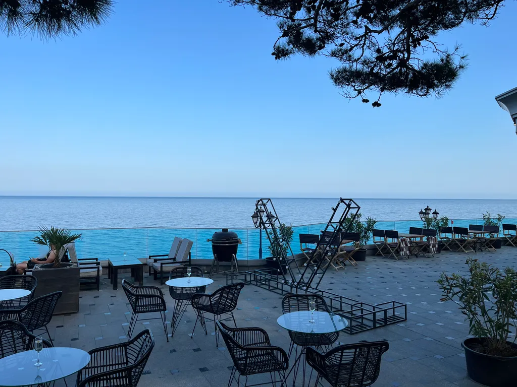 Стильная просторная квартира в историческом центре Ялты в 100м от моря