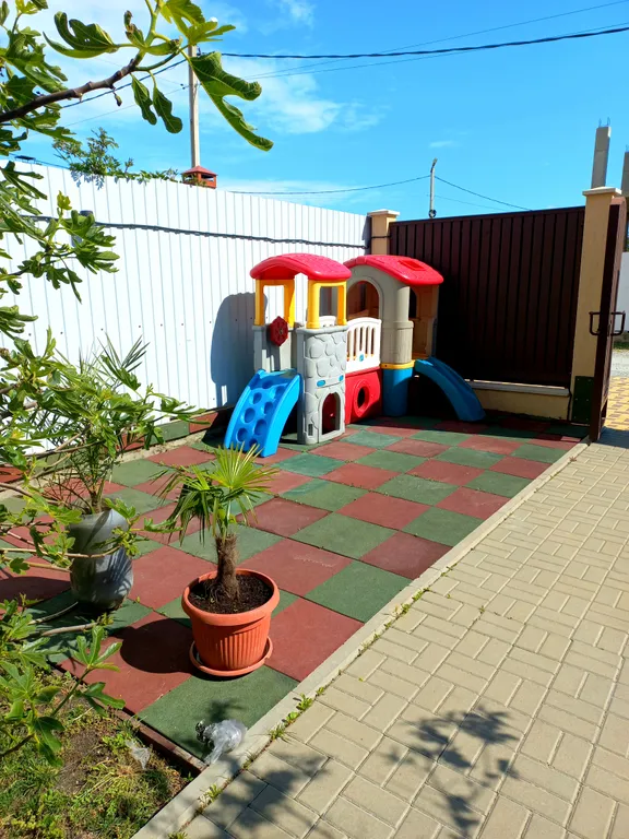 Квартира 2-комнатные апартаменты с бассейном — Геленджик