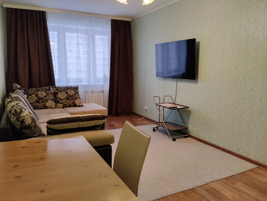 Квартира Уютная квартира в Ямальском-2 — Тюмень