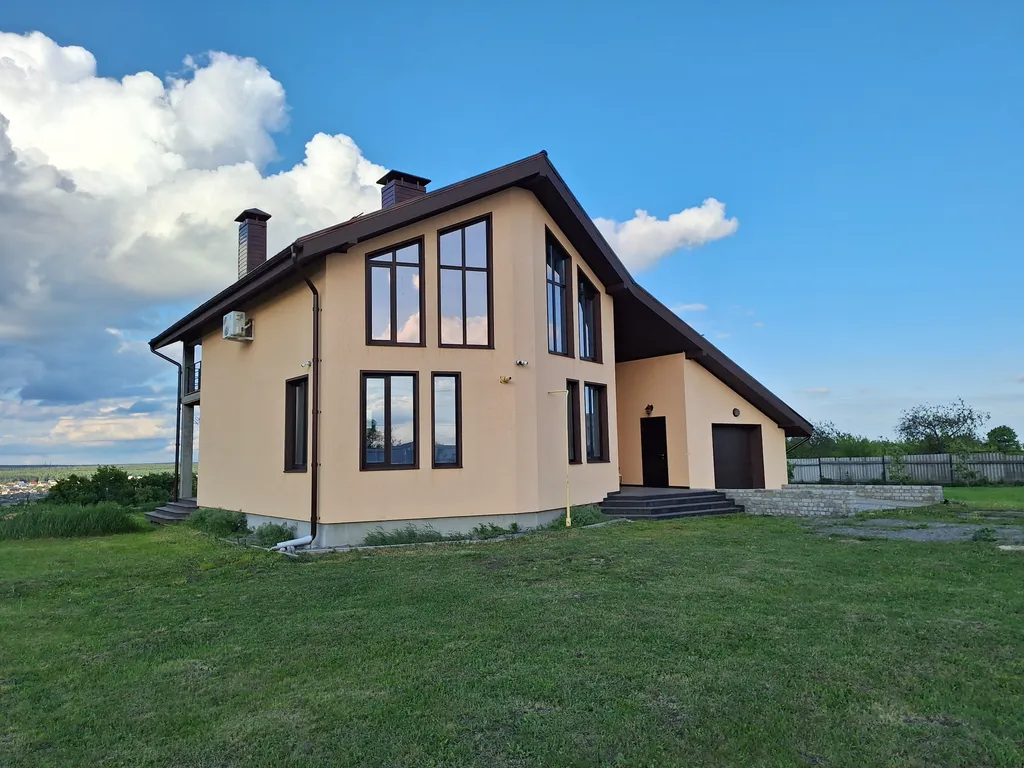 Дом на Набережной