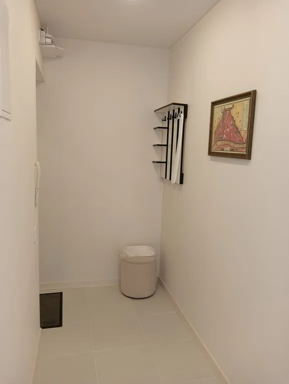 Двухкомнатная квартира в центре города с потрясающим видом из окна