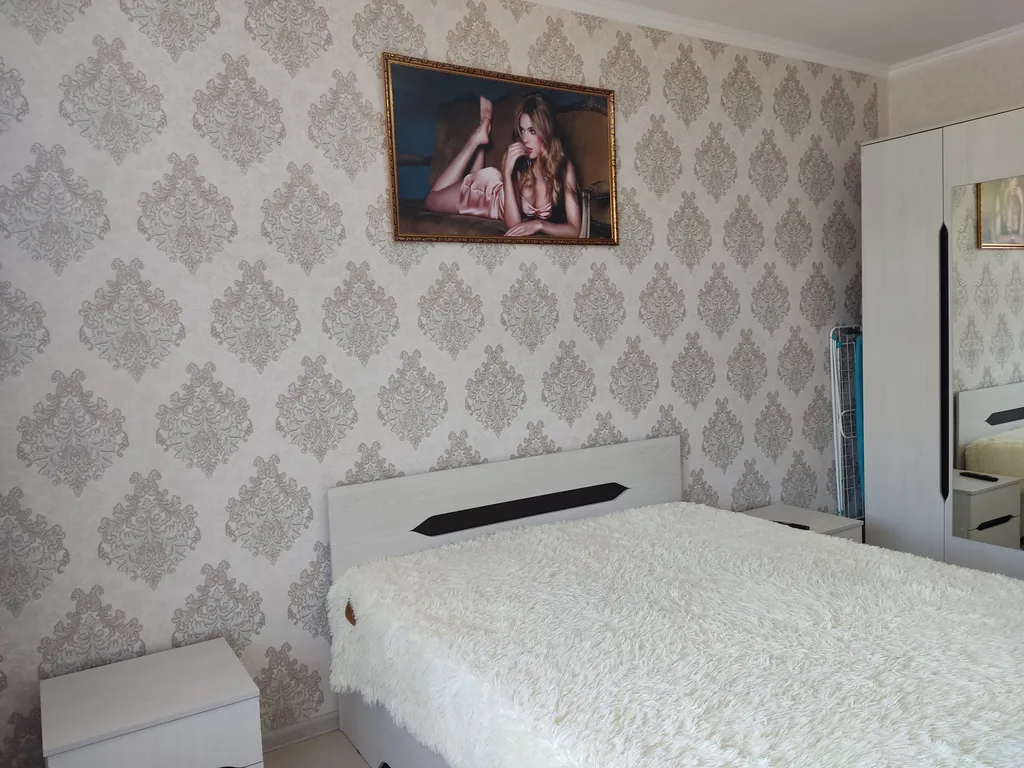 Дом со своим двором и парковкой