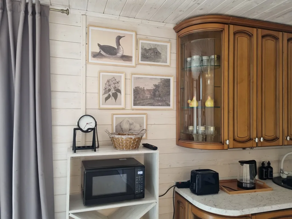 Деревянный дом в деревне дача фермера