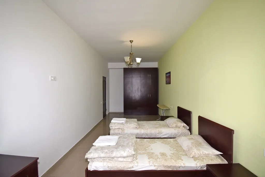 4-комнатная Квартира