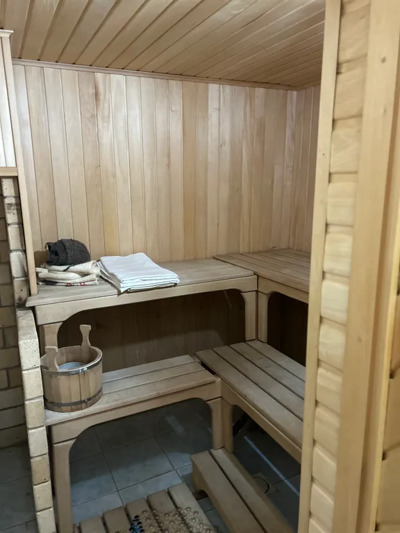 7-комнатный Дом