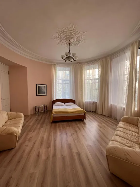 Квартира 4-комнатная Квартира — Санкт-Петербург