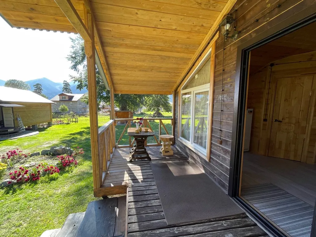 Домик с верандой