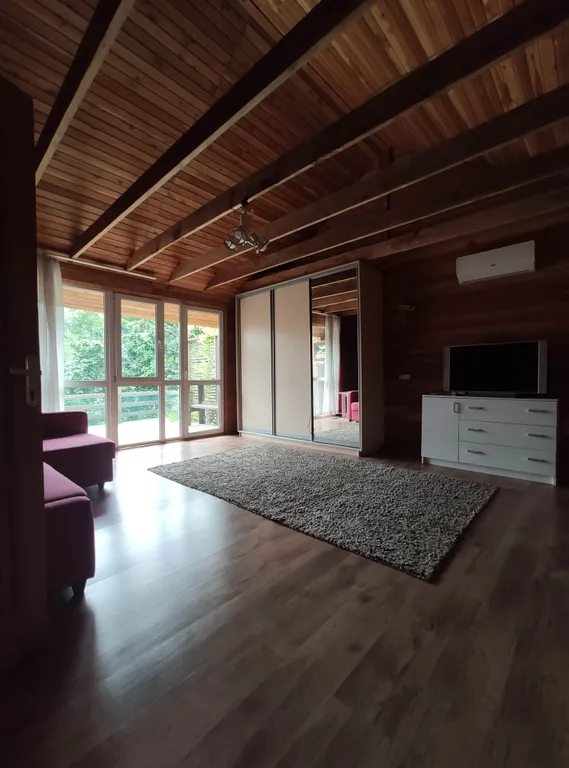 Дом 40m2 — чан, терраса 40m2, вид на горы
