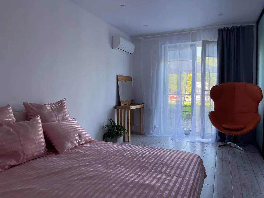 Квартира Уютный апартамент с большой террасой и видом на лес — аренда посуточно в Западный