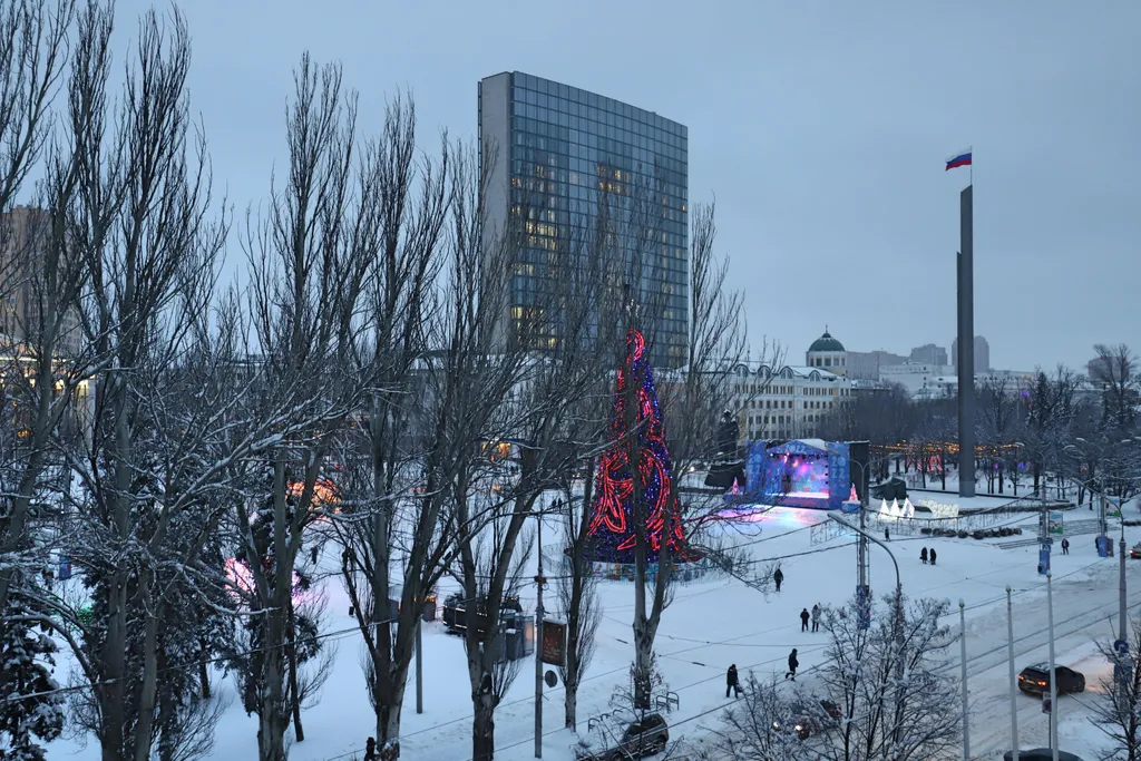 Панорамный вид на площадь Ленина и центр