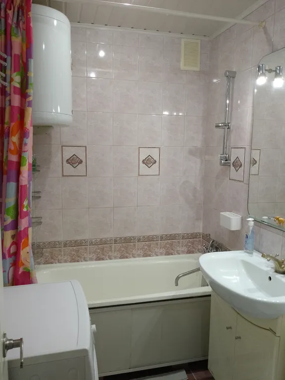 Уютная квартира в спальном районе в 15 минутах от центра пешим ходом