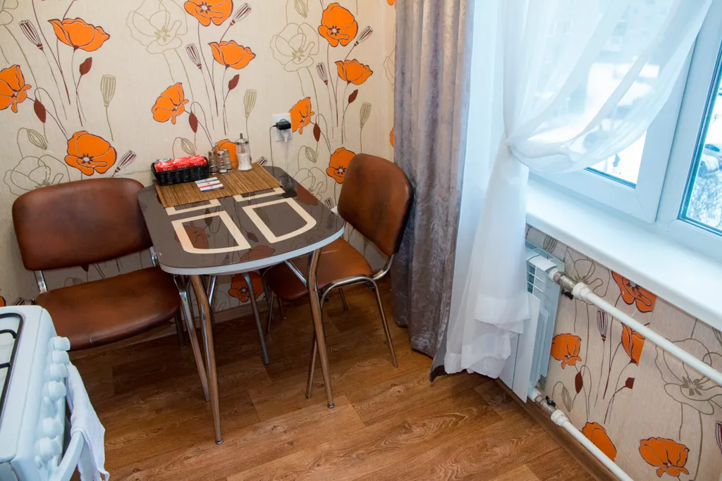 Хорошая двухкомнатная у ДК Металлургов