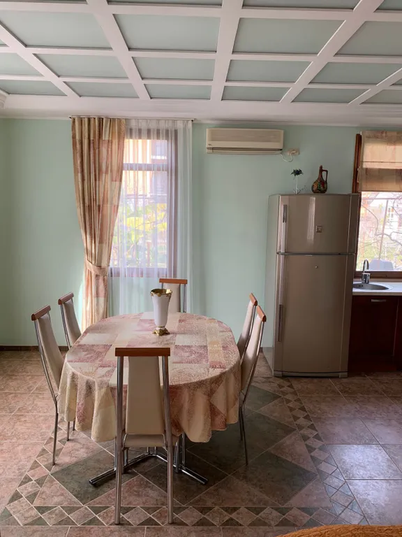 Дом у моря для приятного отдыха в любое время года (круглогодичный бассейн)