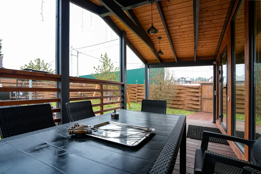 Уютный дом с чаном