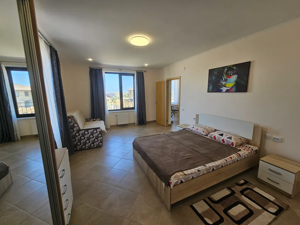 Коттедж Вилла "Таврида 107" на 7-11 персон — Новоотрадное