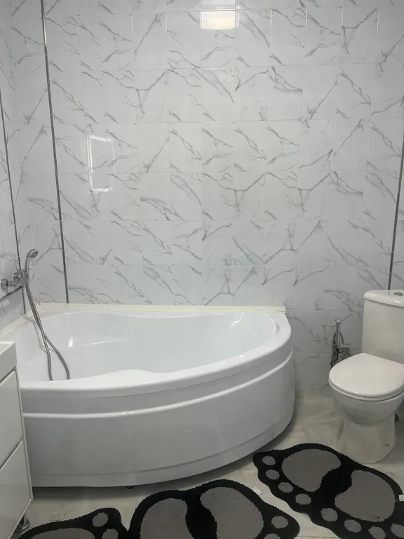 Уютный дом в лесу