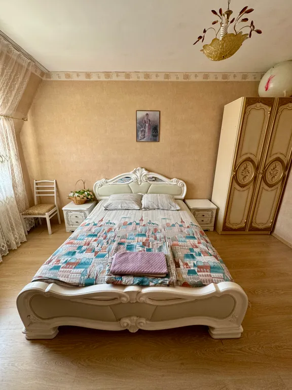 Коттедж 4-комнатный Дом — Евпатория