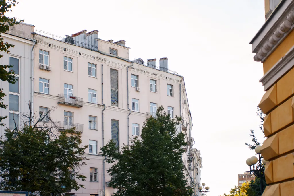 Квартира Квартира у Кремля с балконом и видом на пешеходную Покровскую и театр — Нижний Новгород
