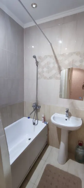 Квартира Квартира Анти-Отель на 4чел. 2комн.кв. 6этаж, код-106 — Махачкала