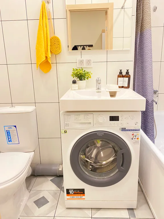 Чистая, уютная квартира рядом с заездом в город с детской площадкой