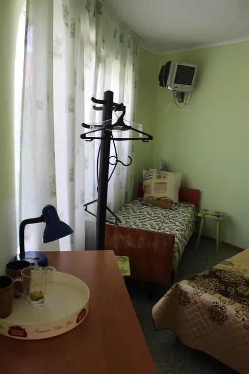 Трёхместный номер на 2 этаже с балконом