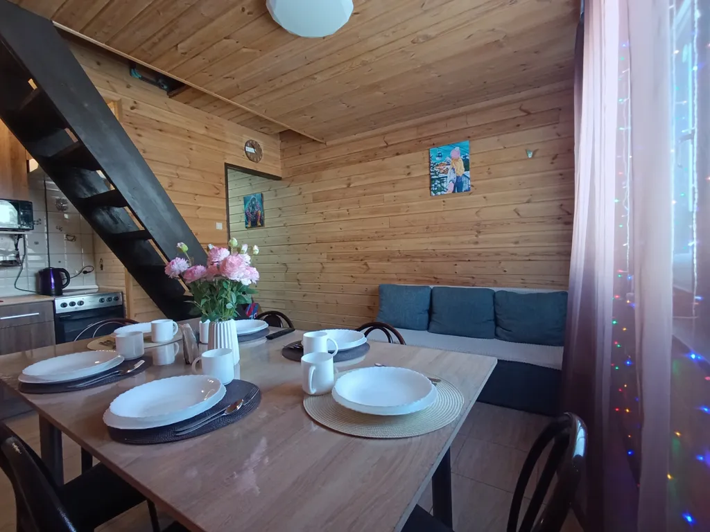 Коттедж Коттедж Семейное гнёздышко — Шерегеш