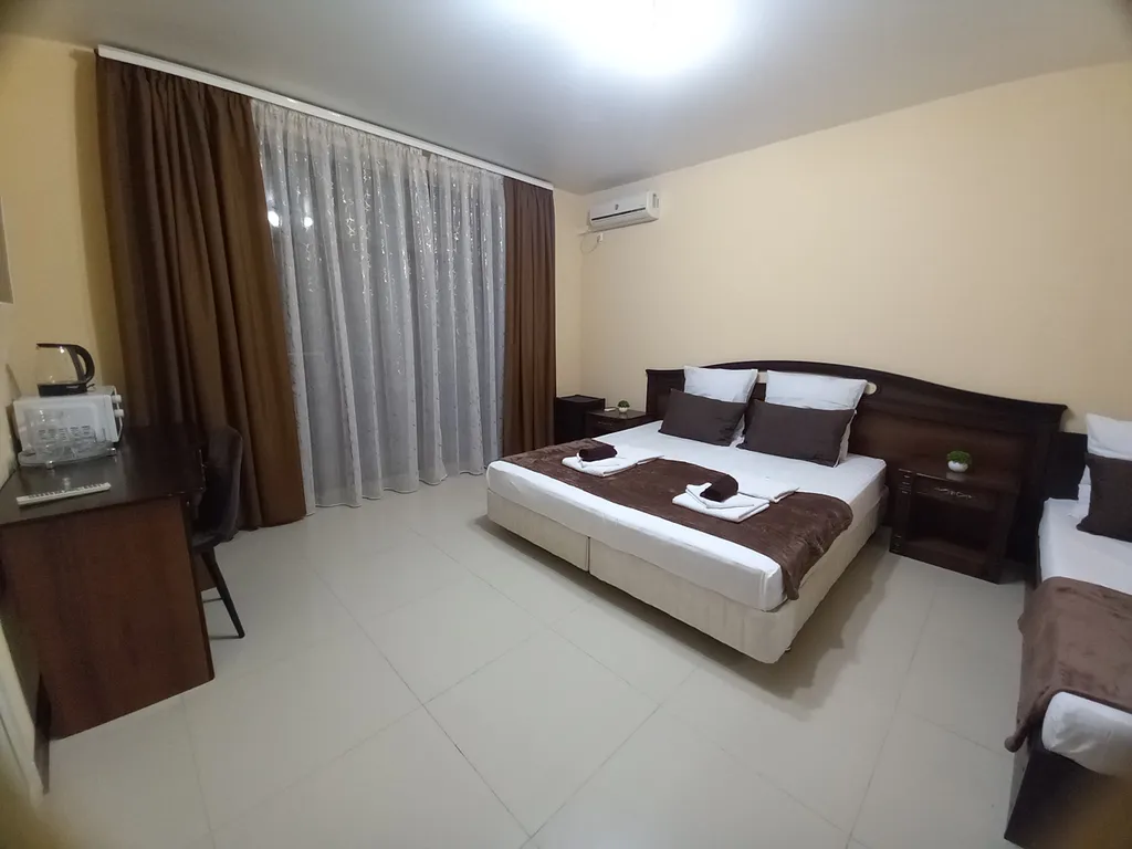 Люкс 3-х местный с балконом