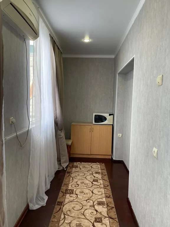 Двухкомнатная квартира в центре Пицунды