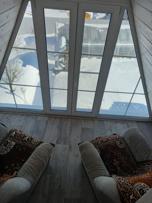 Уютный загородный дом с прудом