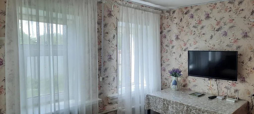 Уютный домик рядом с монастырем в самом центре