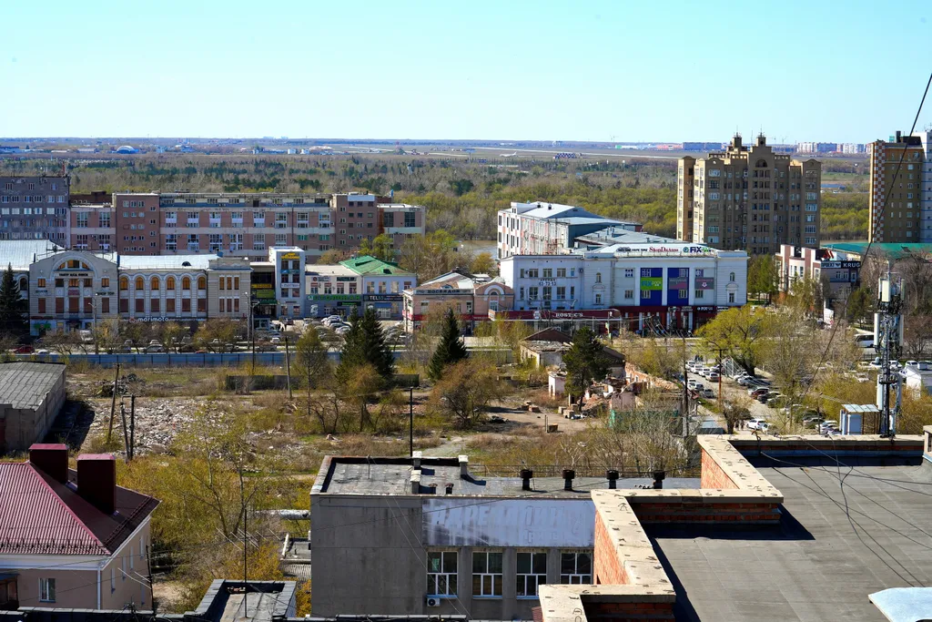 Панорамные апартаменты с видом на Иртыш