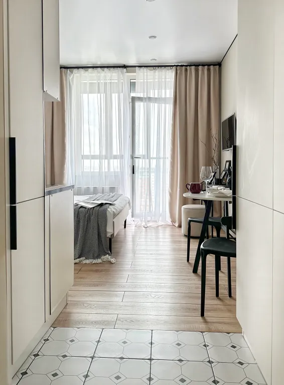 Квартира-студия с панорамным видом в окружении парков