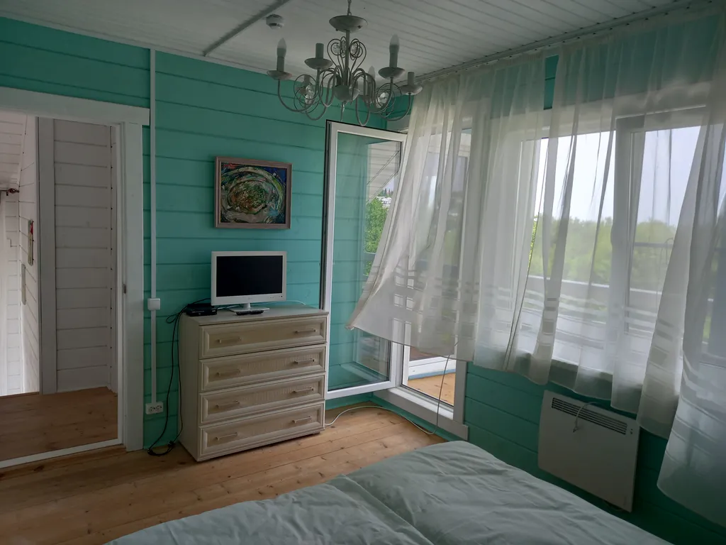 Дом с бассейном и баней