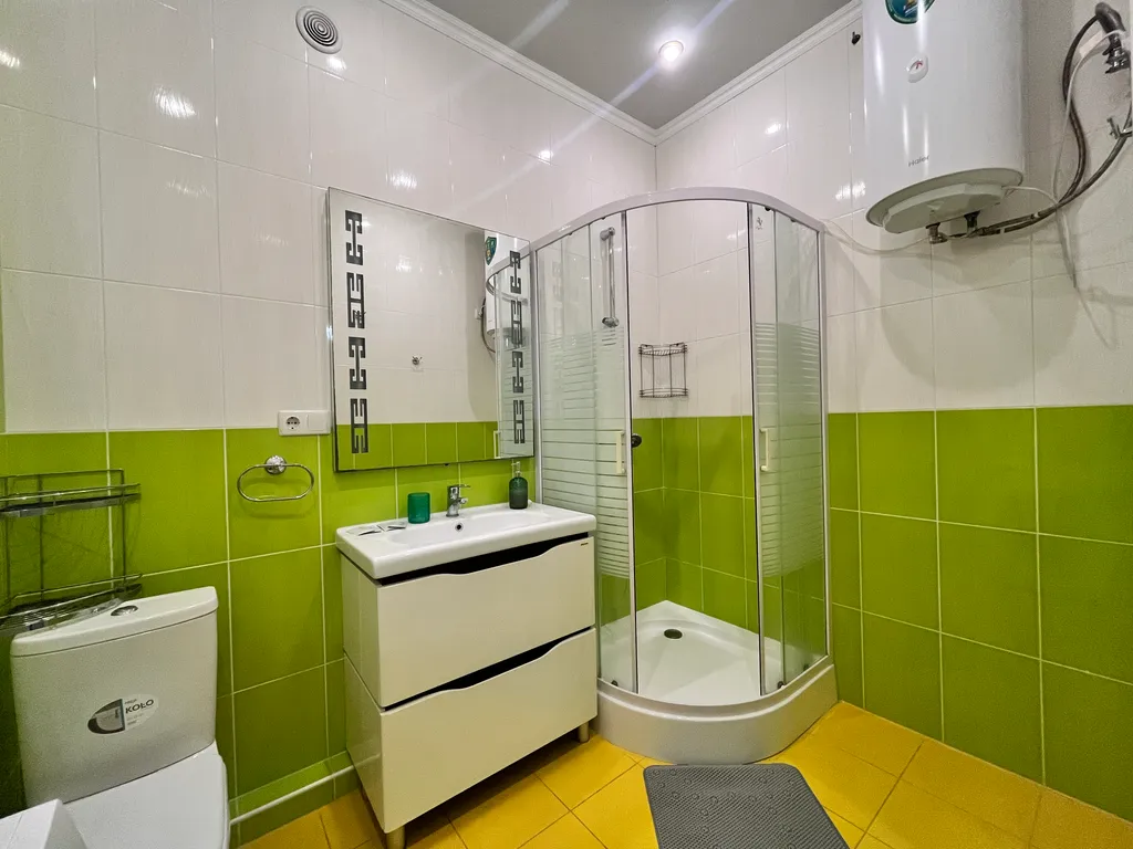 Студия рядом Парк Победы Херсонес не берем оплату за уборку